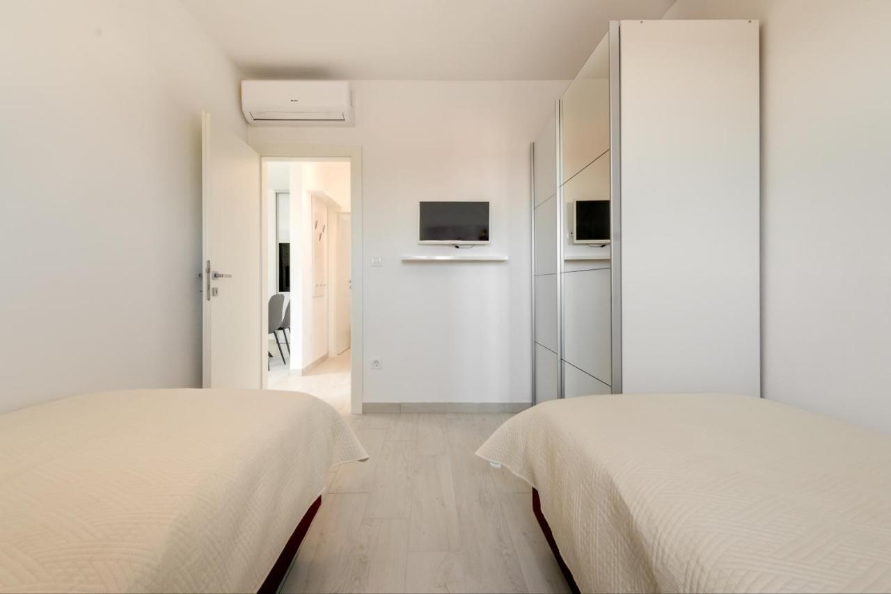 טרוגיר Modern 4* Luxury Apartment In Center מראה חיצוני תמונה