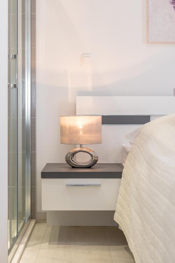 טרוגיר Modern 4* Luxury Apartment In Center מראה חיצוני תמונה
