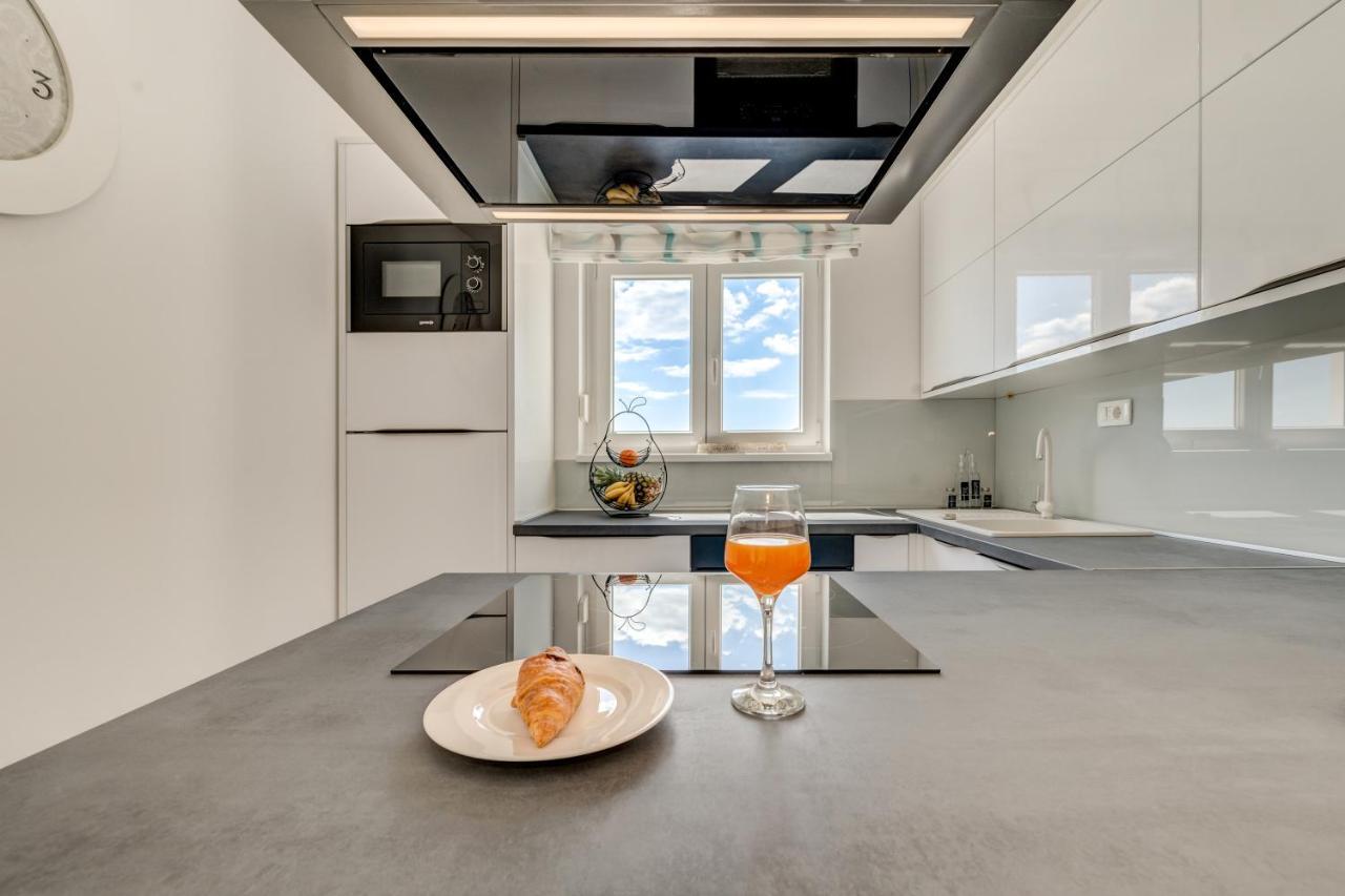 טרוגיר Modern 4* Luxury Apartment In Center מראה חיצוני תמונה